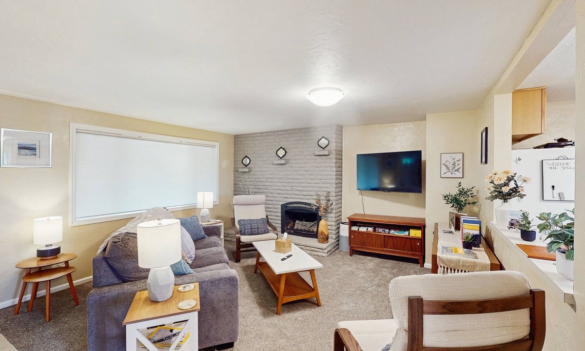 Friendly House | Upper level of duplex with a large deck & mountain view - dog friendly for 1 dog