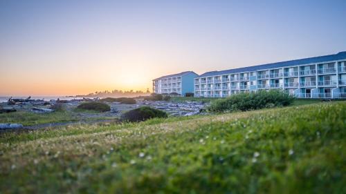 Harbor Hotel | Beachfront Inn