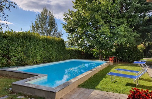 Castiglione di Garfagnana Villa | Villa & private pool in village, restaurants, pizza oven, free organic produce