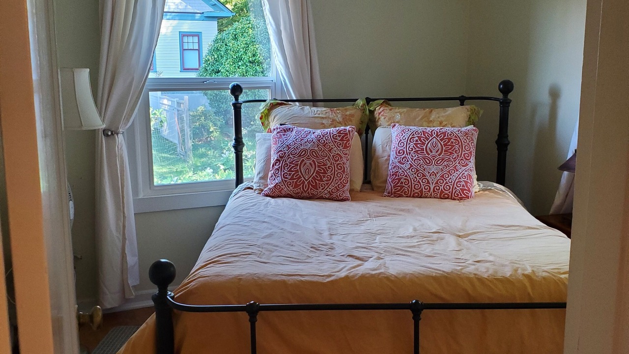 Photo of Others in Astoria